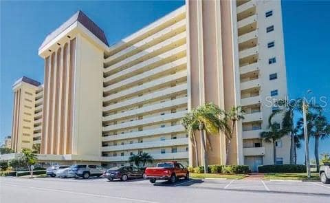 property at 4575 Cove Cir