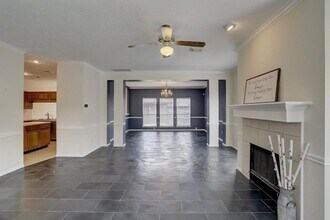 2102 Gemini St in Houston, TX - Building Photo - Building Photo