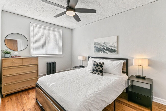 1666 Detroit St in Denver, CO - Building Photo - Building Photo