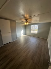 842 W Popcorn Rd in Bloomington, IN - Foto de edificio - Building Photo