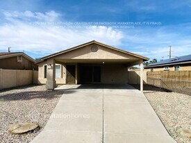 250 Dakota St in Chandler, AZ - Building Photo