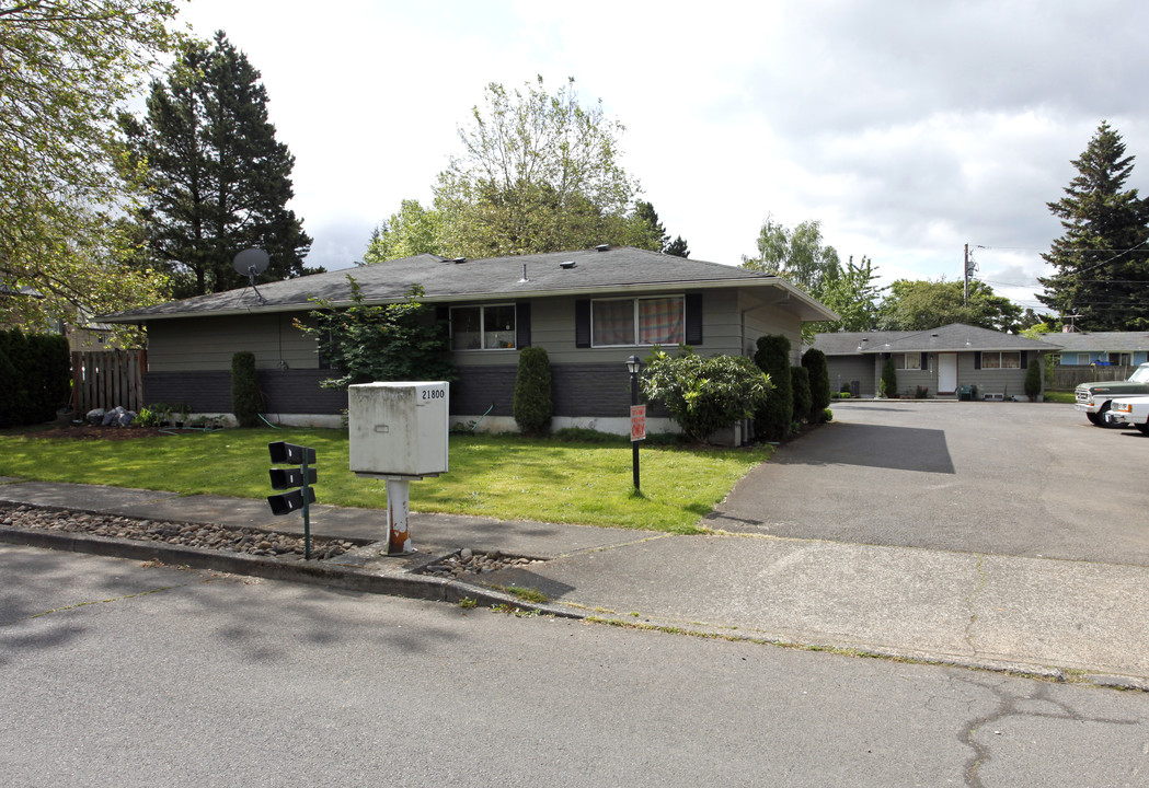 Penton Apartments in Gresham, OR - Building Photo