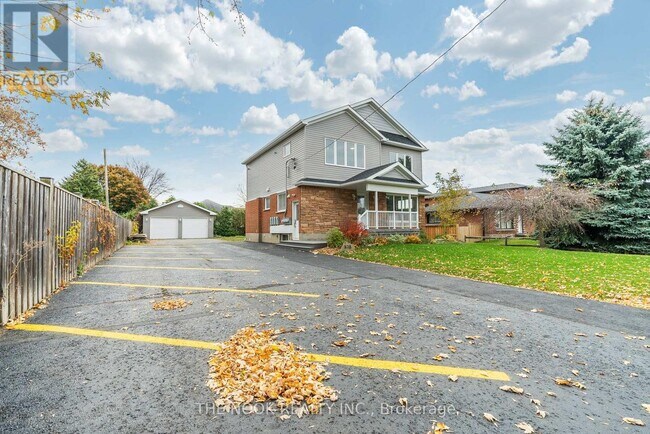 525 Larry Ave in Oshawa, ON - Building Photo - Building Photo