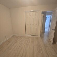 1720 NE 62nd St, Unit 4 in Fort Lauderdale, FL - Foto de edificio - Building Photo