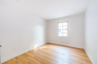157-50 20th Rd in Queens, NY - Building Photo - Building Photo