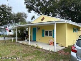 2283 Kentucky Ave in Mims, FL - Building Photo