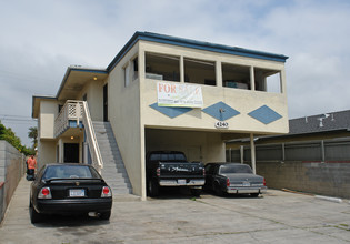 4240 S Centinela Ave in Los Angeles, CA - Building Photo - Building Photo