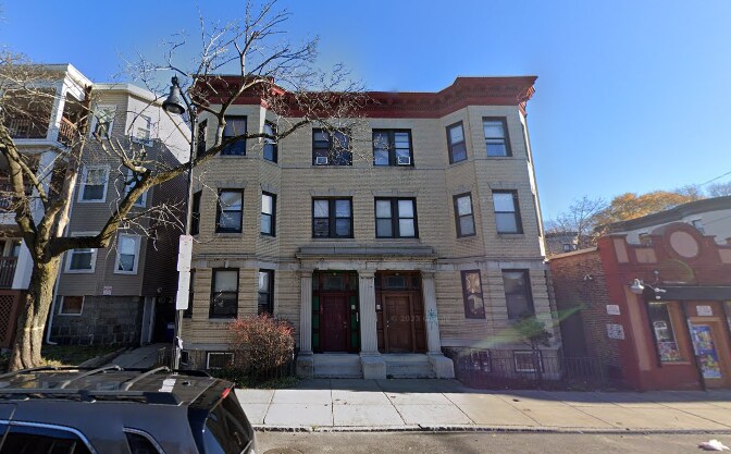156 Washington St, Unit 2 in Boston, MA - Building Photo