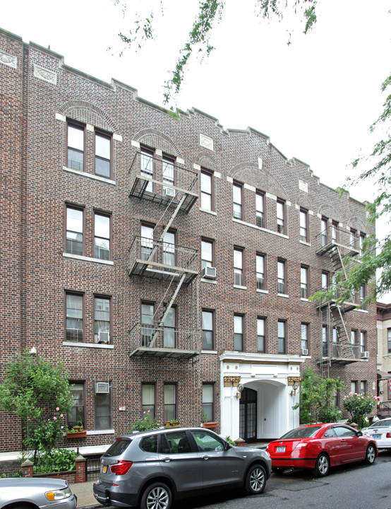 265-271 74th St in Brooklyn, NY - Building Photo