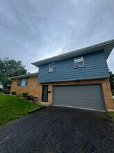 320 Bowman Dr in Kent, OH - Building Photo - Building Photo
