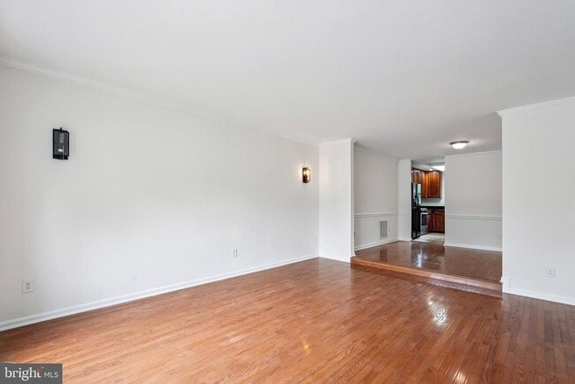 14311 Winding Woods Ct in Centreville, VA - Building Photo - Building Photo