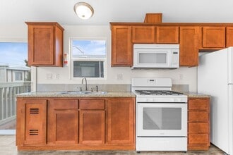 2630 Portola Dr in Santa Cruz, CA - Building Photo - Building Photo