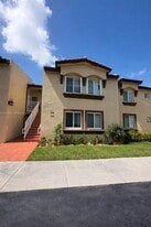 15761 SW 137th Ave in Miami, FL - Building Photo