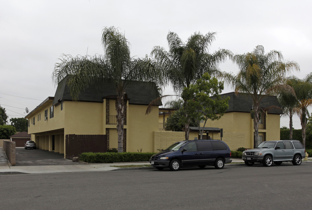 MultiFamily in Anaheim, CA - Foto de edificio