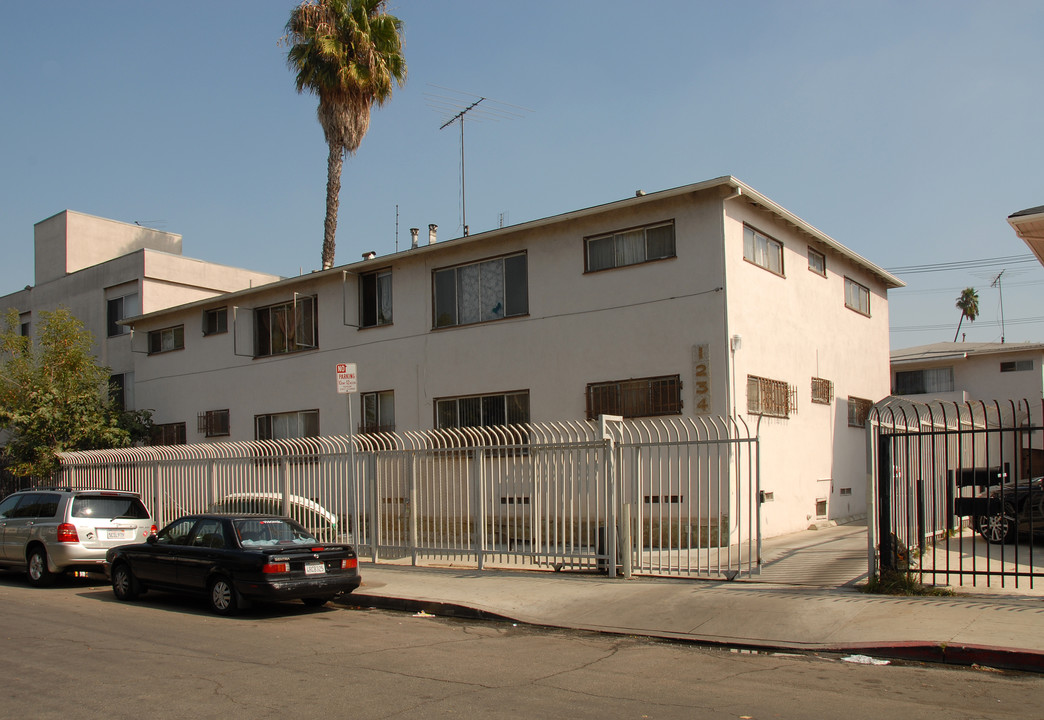 1234 Arapahoe St in Los Angeles, CA - Building Photo