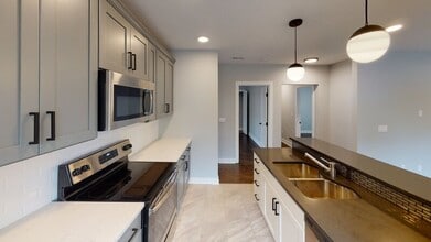 1345 7th St in Des Moines, IA - Building Photo - Building Photo