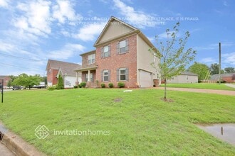 6476 Paddington Way in Nashville, TN - Foto de edificio - Building Photo