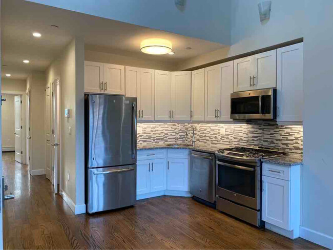 property at 458 E 29th St