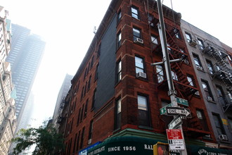 862 Ninth Ave in New York, NY - Building Photo - Building Photo