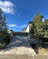 1279 Par Three Dr, Unit 11102 in Sparks, NV - Building Photo