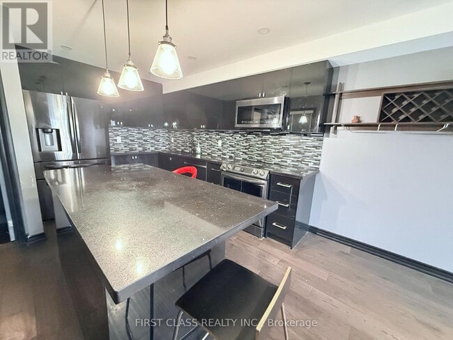 property at 2135 Dufferin St