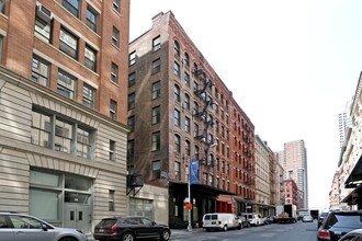 28 N Moore St in New York, NY - Building Photo - Building Photo