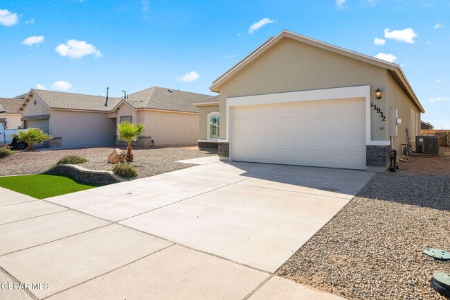 13932 Sky Harbor Ave in El Paso, TX - Building Photo - Building Photo