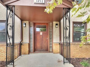 3252 Grand Ave S in Minneapolis, MN - Building Photo - Building Photo
