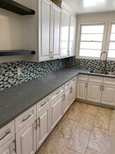 626-628 Midvale Ave in Los Angeles, CA - Foto de edificio - Building Photo