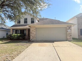 5418 Cinnamon Lake Dr in Baytown, TX - Building Photo