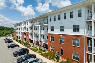 Fox Plan in Monroeville, PA - Foto de edificio - Building Photo