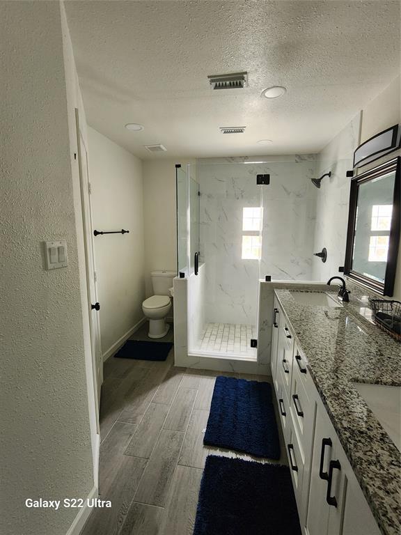 7843 Battleoak Dr in Houston, TX - Building Photo - Building Photo