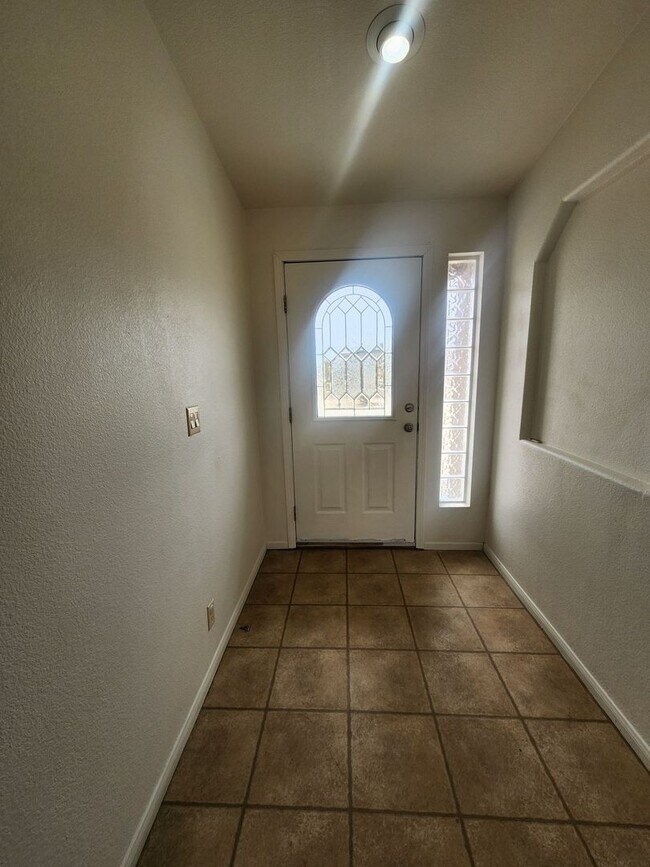74892 Sunset Dr in Twentynine Palms, CA - Building Photo - Building Photo