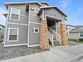 6405 Chapel Hill Blvd in Pasco, WA - Building Photo