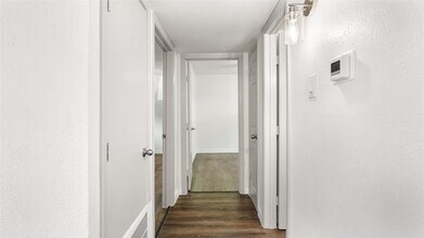 2819 Berry St in Houston, TX - Building Photo - Building Photo