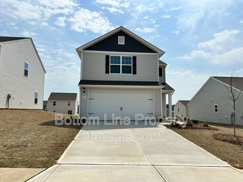 3321 Brighton Dr in Gastonia, NC - Building Photo