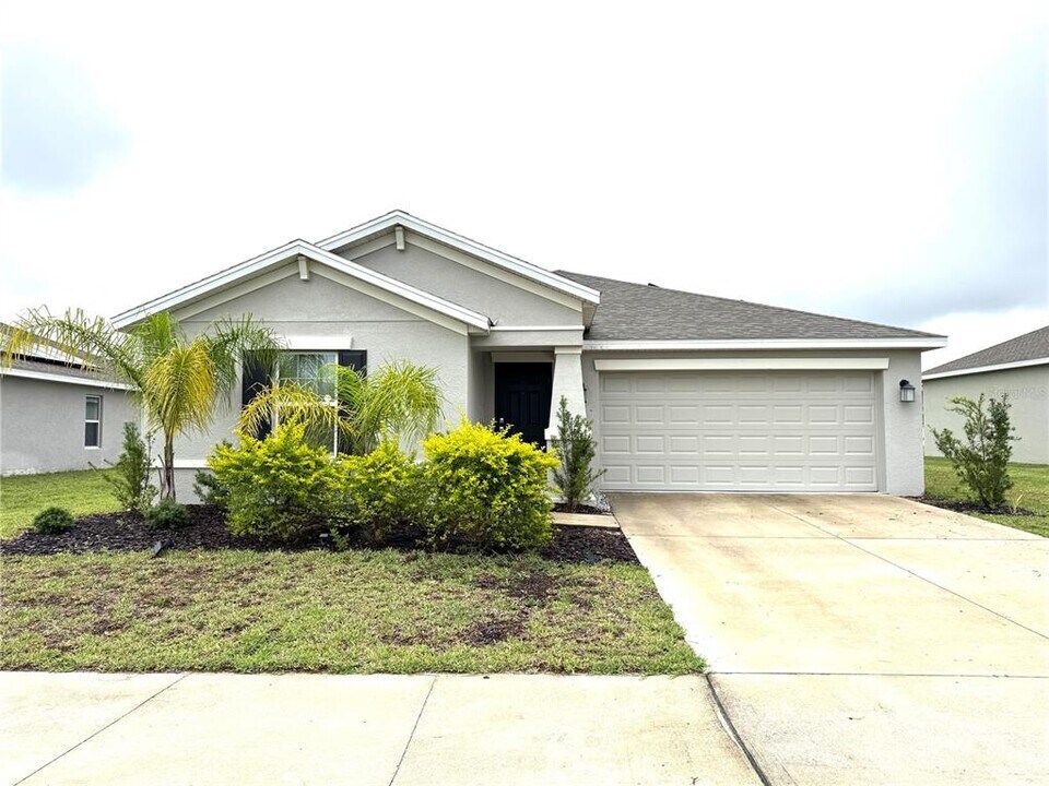 4567 Tahoe Cir in Clermont, FL - Building Photo