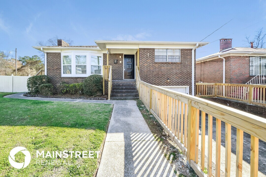 13 Green Springs Ave SW in Birmingham, AL - Building Photo