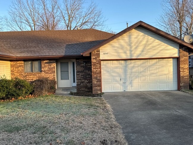 property at 3747 W Sylvania St