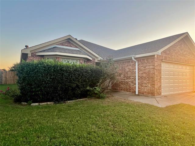 1324 Sierra Blanca Dr in Burleson, TX - Building Photo - Building Photo