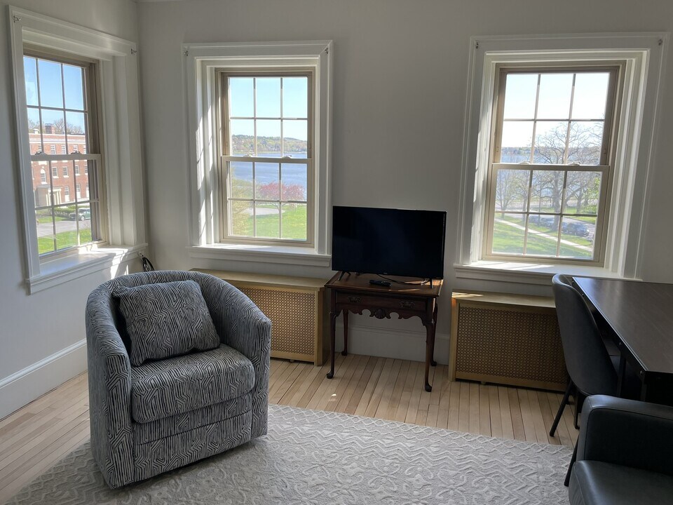 11 Ricker Park, Unit B3 in Portland, ME - Building Photo