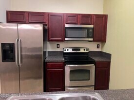 3711 Kirkpatrick Cir in Jacksonville, FL - Building Photo