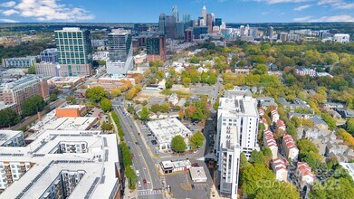 336 Magnolia Ave in Charlotte, NC - Foto de edificio - Building Photo