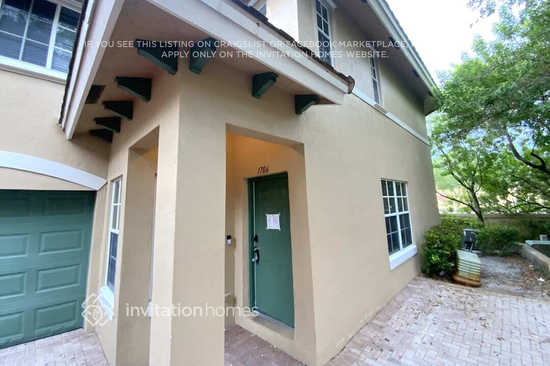 1706 NE 6th St in Boynton Beach, FL - Building Photo