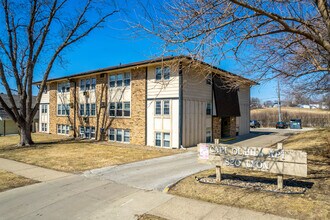 Capitol Hill Apt in Des Moines, IA - Building Photo - Building Photo