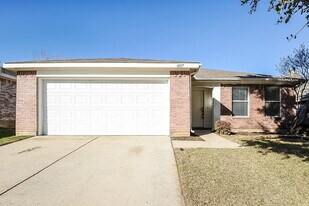 6057 Arabian Ave in Fort Worth, TX - Building Photo