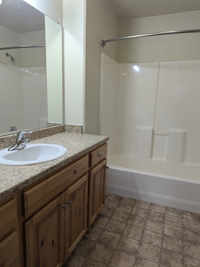 772 1470 W in Logan, UT - Building Photo - Building Photo