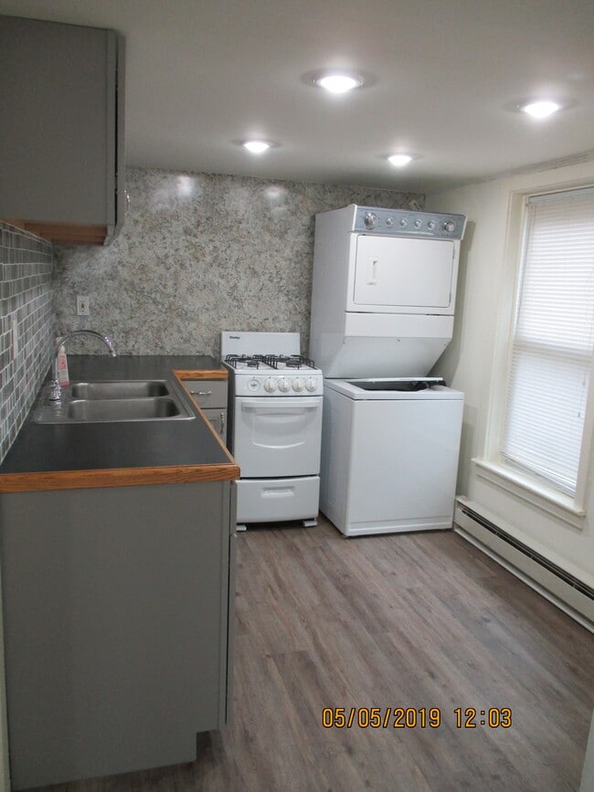 47 S Sterley St, Unit #Rear in Shillington, PA - Building Photo - Building Photo