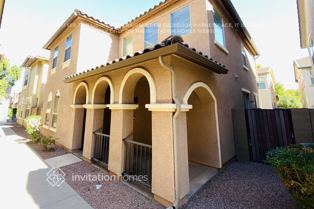 3383 E Liberty Ln in Gilbert, AZ - Foto de edificio