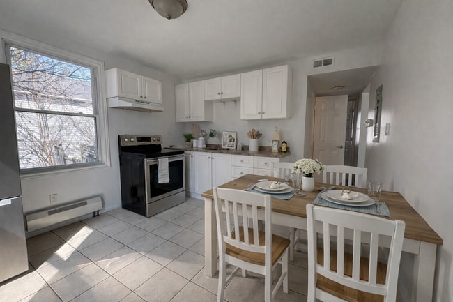 57-57 Albert St in Cambridge, ON - Building Photo - Building Photo